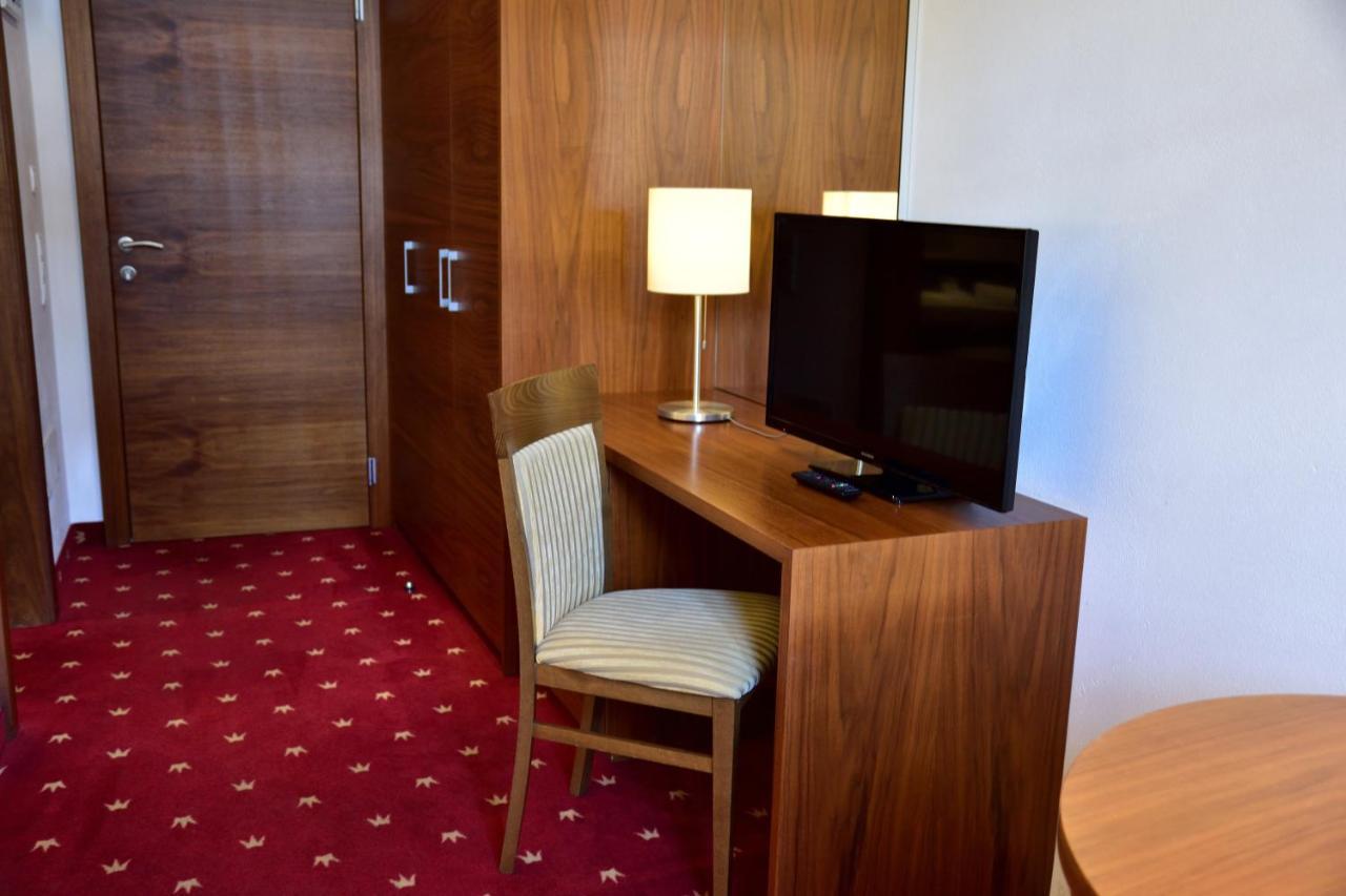 Hotel Krone Brunico Dış mekan fotoğraf