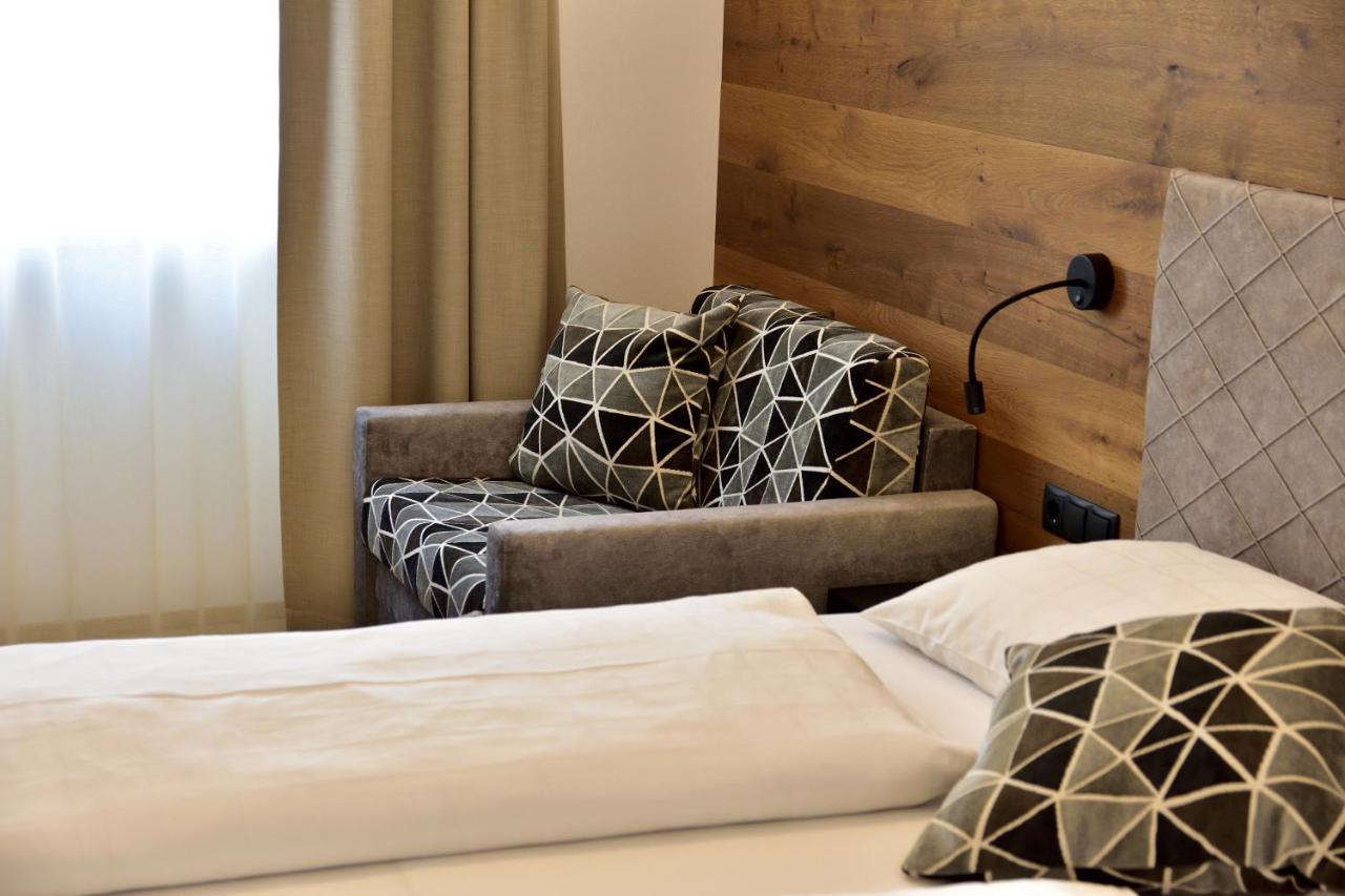 Hotel Krone Brunico Dış mekan fotoğraf