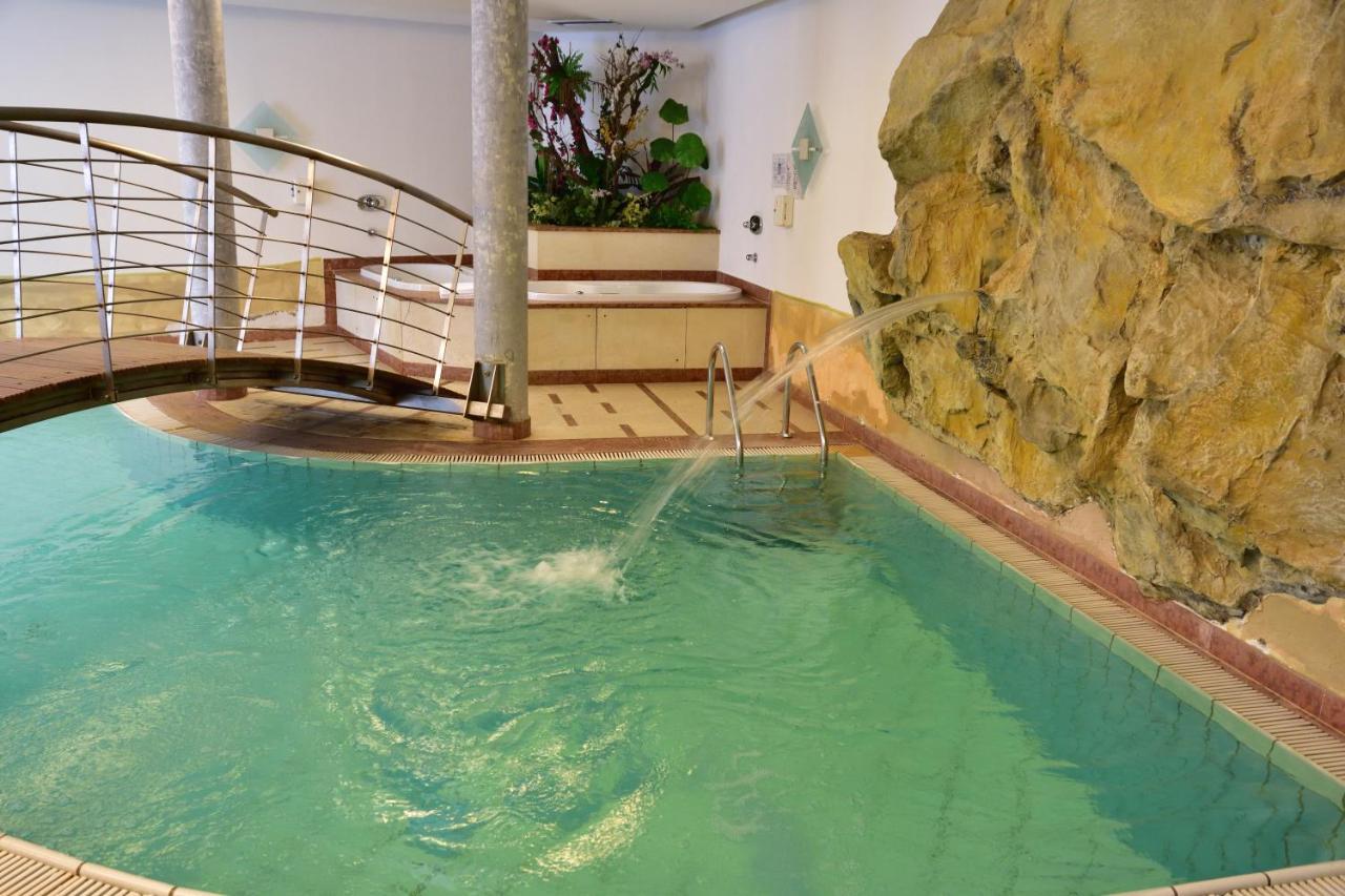Hotel Krone Brunico Dış mekan fotoğraf
